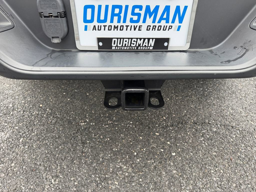 Used 2022 Jeep Gladiator Sport image 18