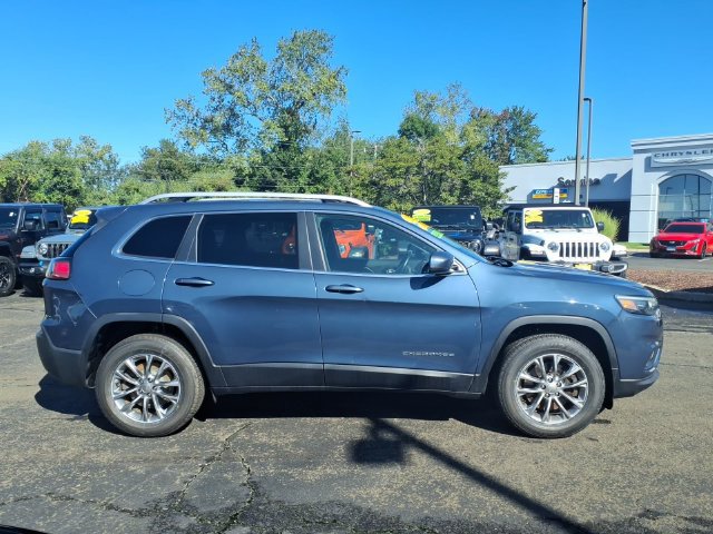 Certified 2020 Jeep Cherokee Latitude Plus w/ Cold Weather Group AWD/4WD image 6