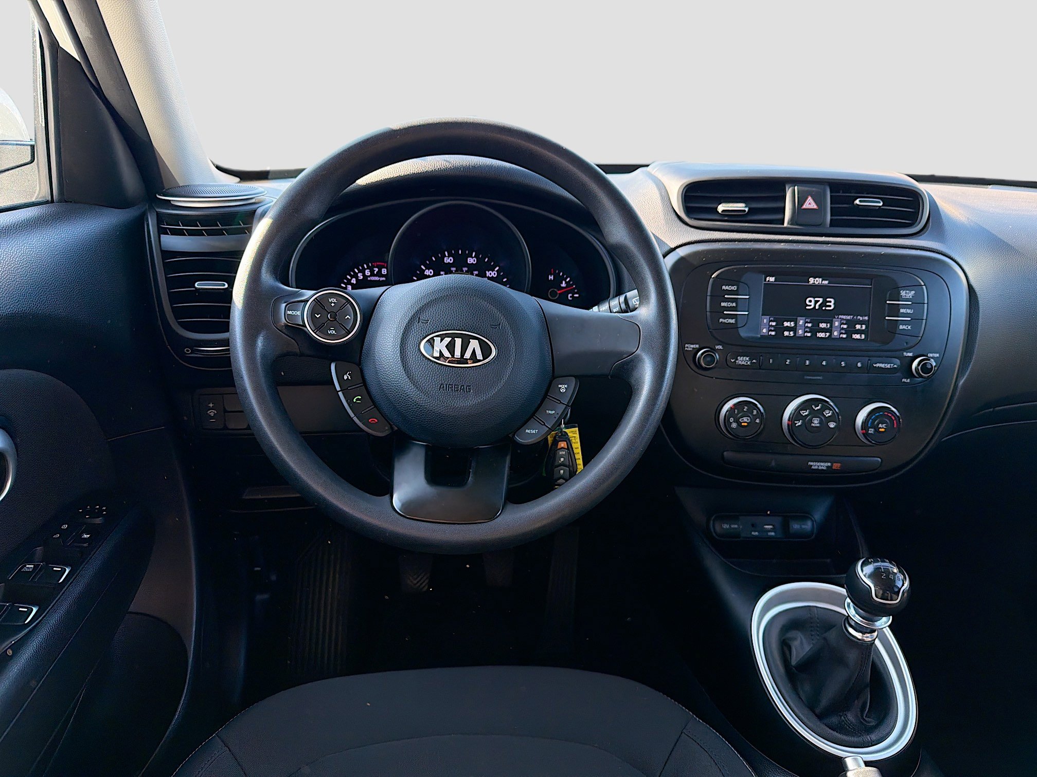 Used 2018 Kia Soul image 16