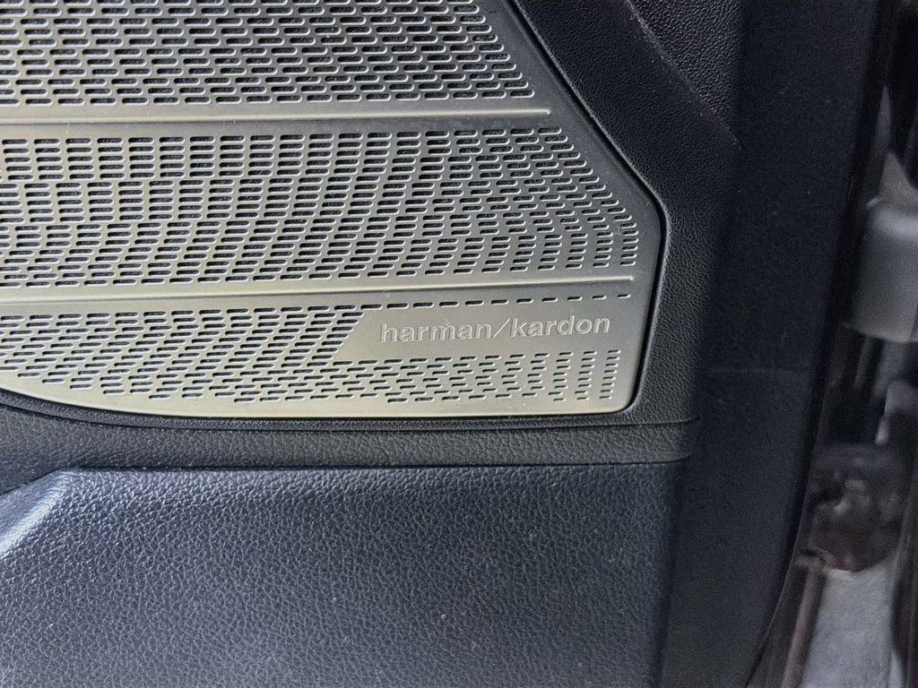 Used 2021 Hyundai Palisade Limited FWD image 19