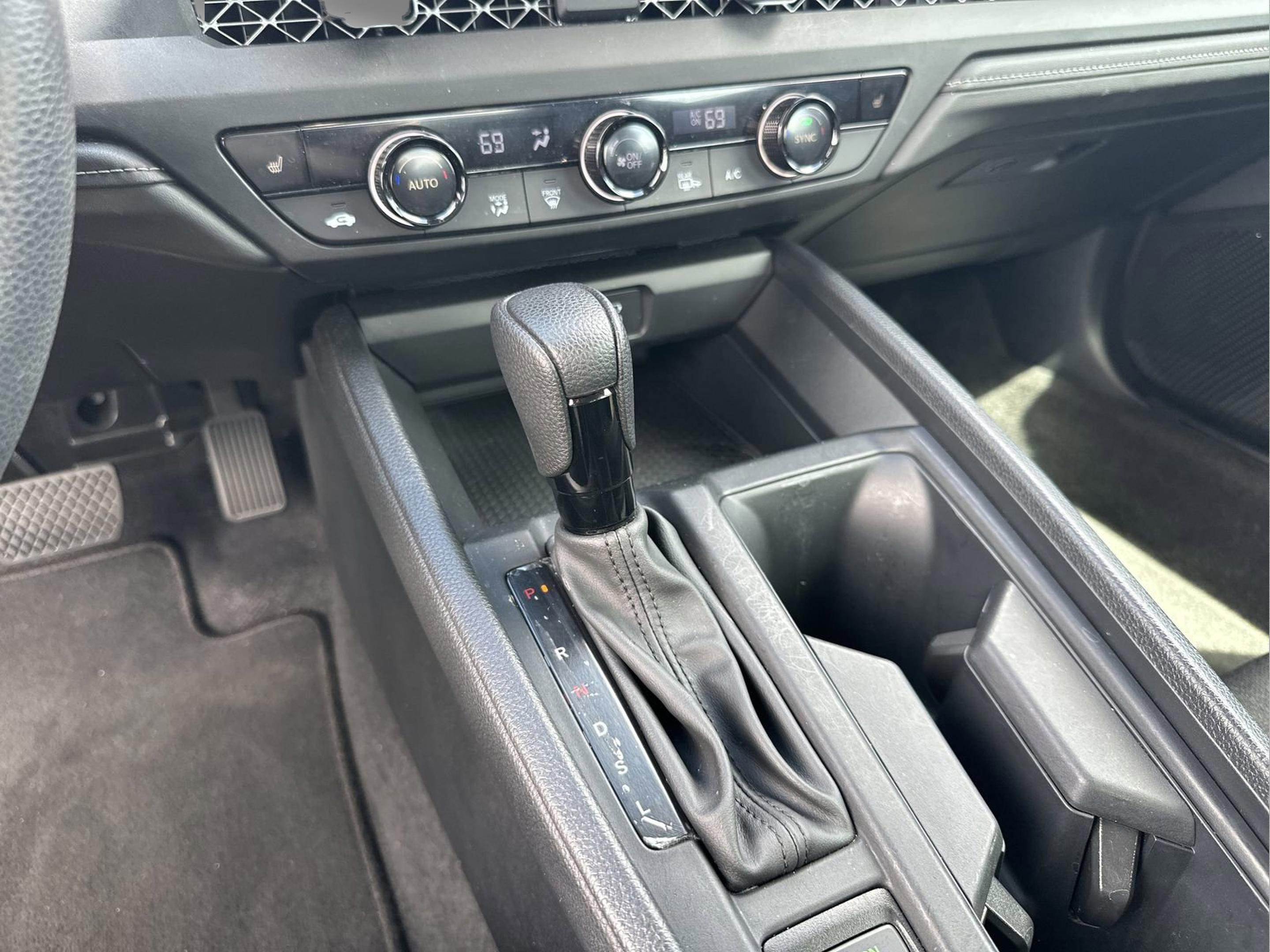 Used 2023 Honda Accord EX image 16