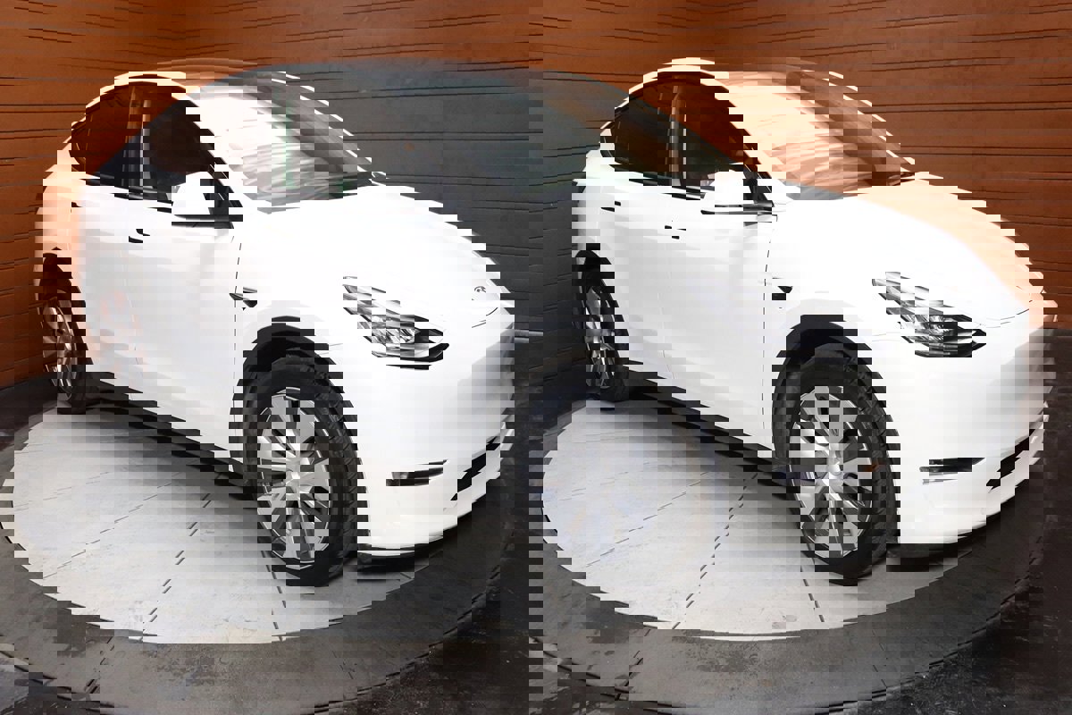 Used 2023 Tesla Model Y Long Range image 15