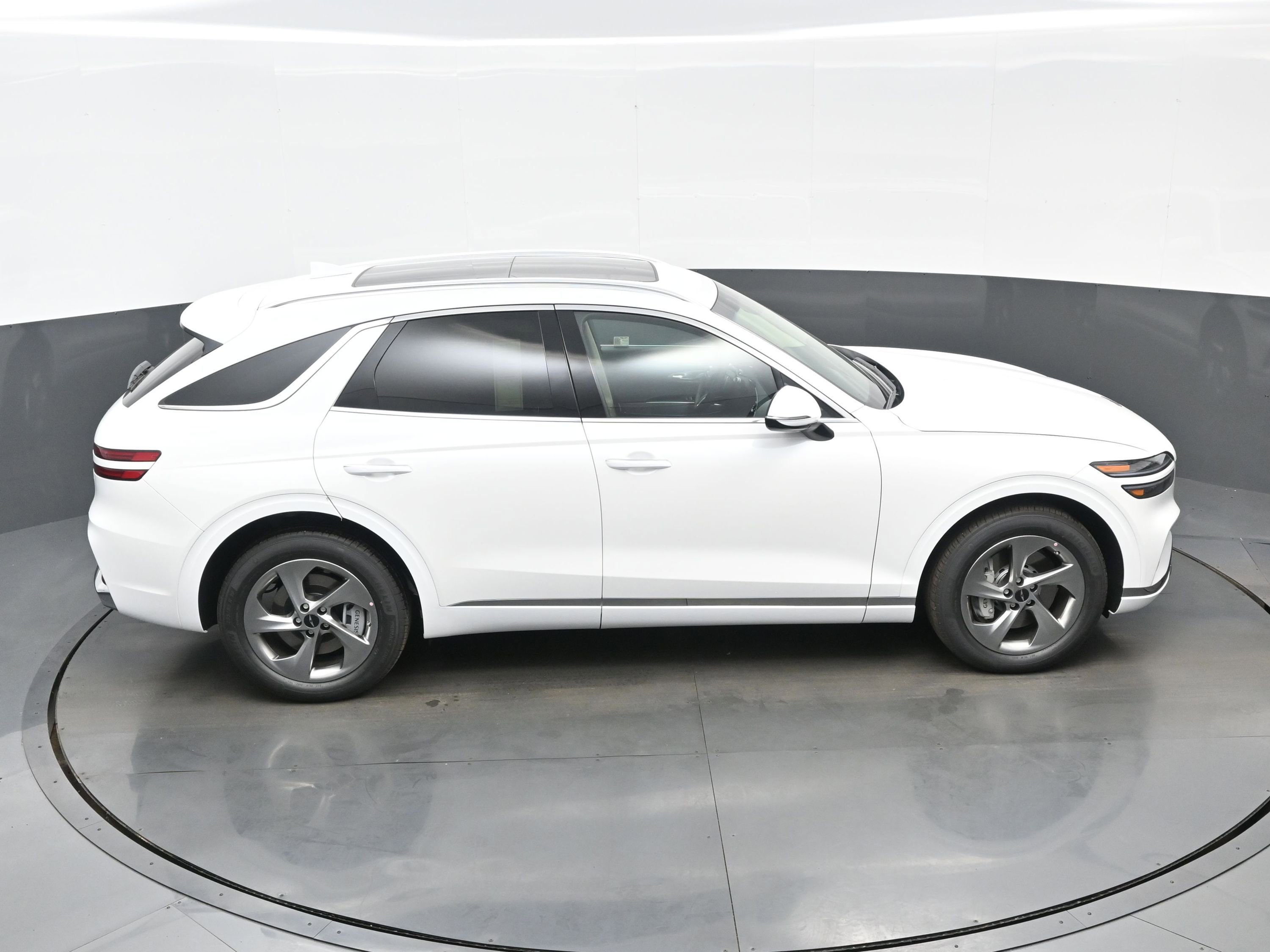 Certified 2026 Genesis GV70 2.5T Select image 23