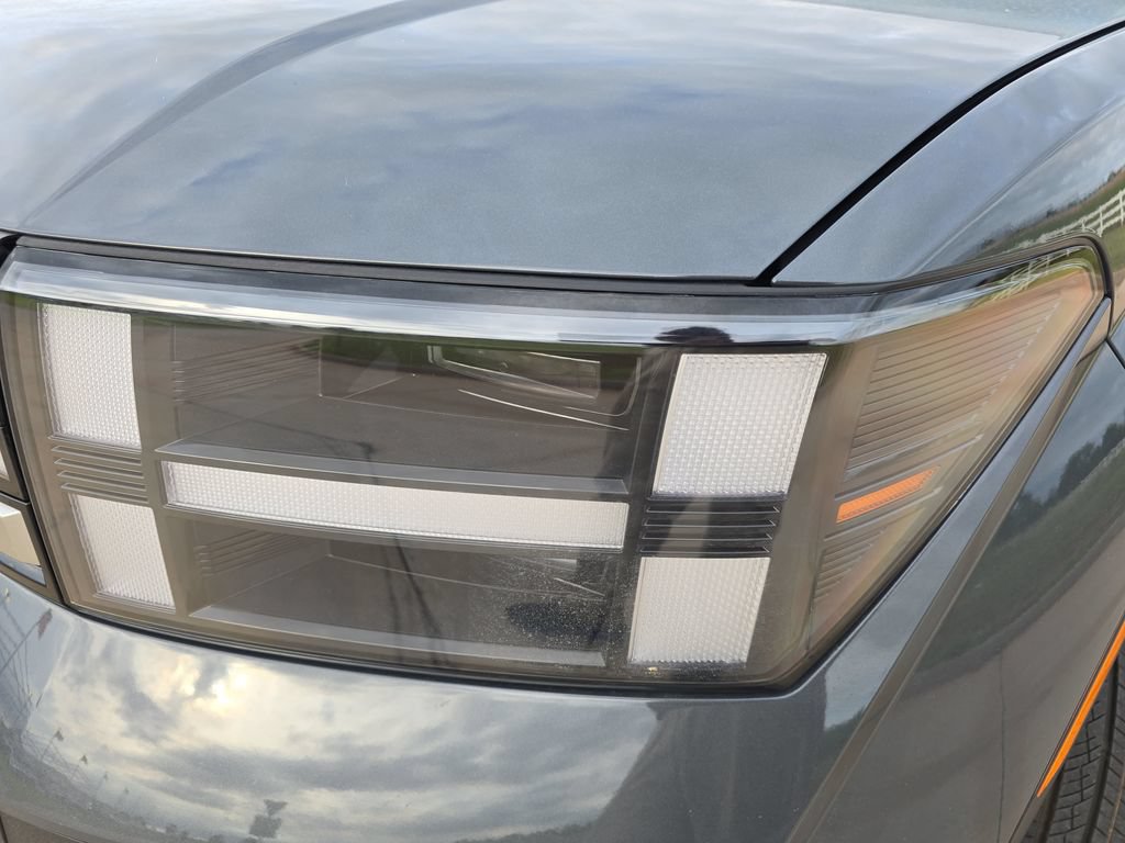Used 2026 Hyundai Santa Fe SEL FWD image 31