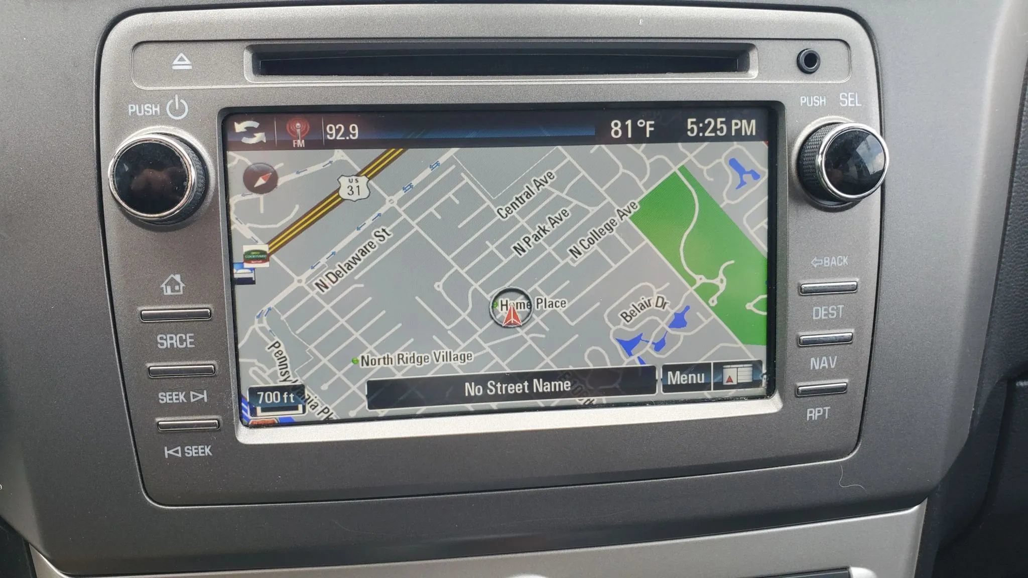 Used 2014 Chevrolet Captiva Sport LTZ FWD image 32