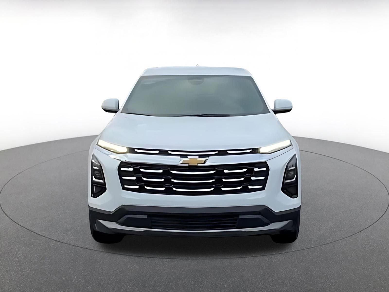 Used 2025 Chevrolet Equinox LT AWD/4WD image 4