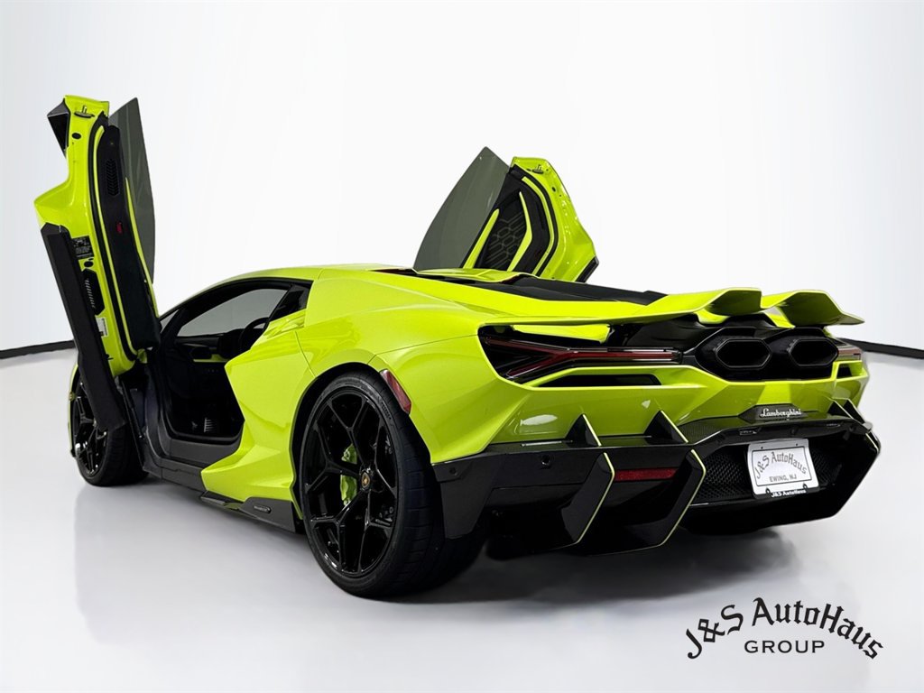 Used 2024 Lamborghini Revuelto AWD/4WD image 5