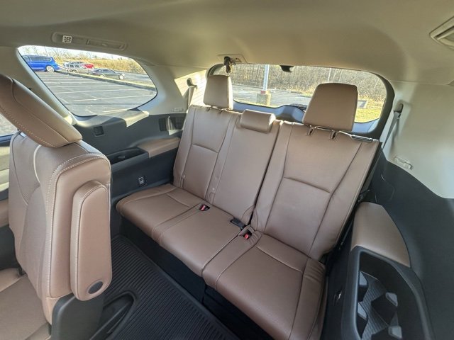 New 2026 Toyota Grand Highlander Platinum image 18