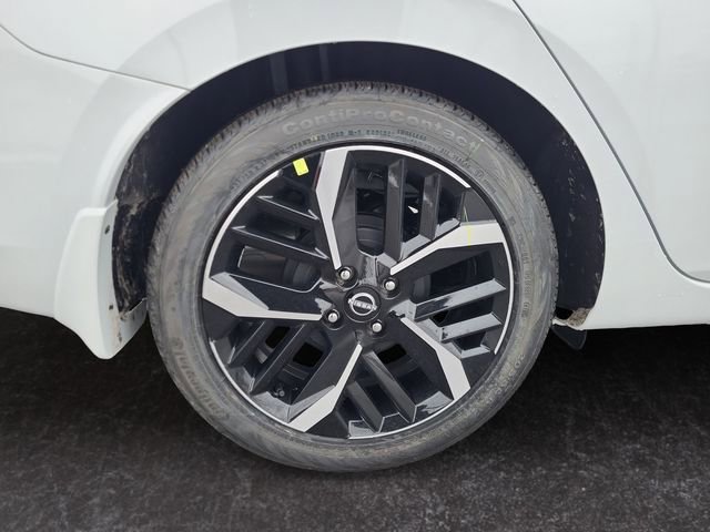 New 2025 Nissan Versa SR w/ Trunk Package image 29