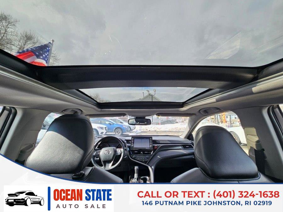 Used 2022 Toyota Camry XSE image 15