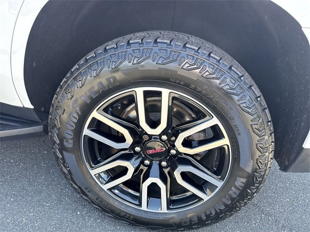 Certified 2022 GMC Yukon AT4 image 34