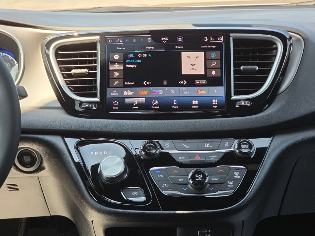 New 2027 Chrysler Pacifica LX FWD image 33