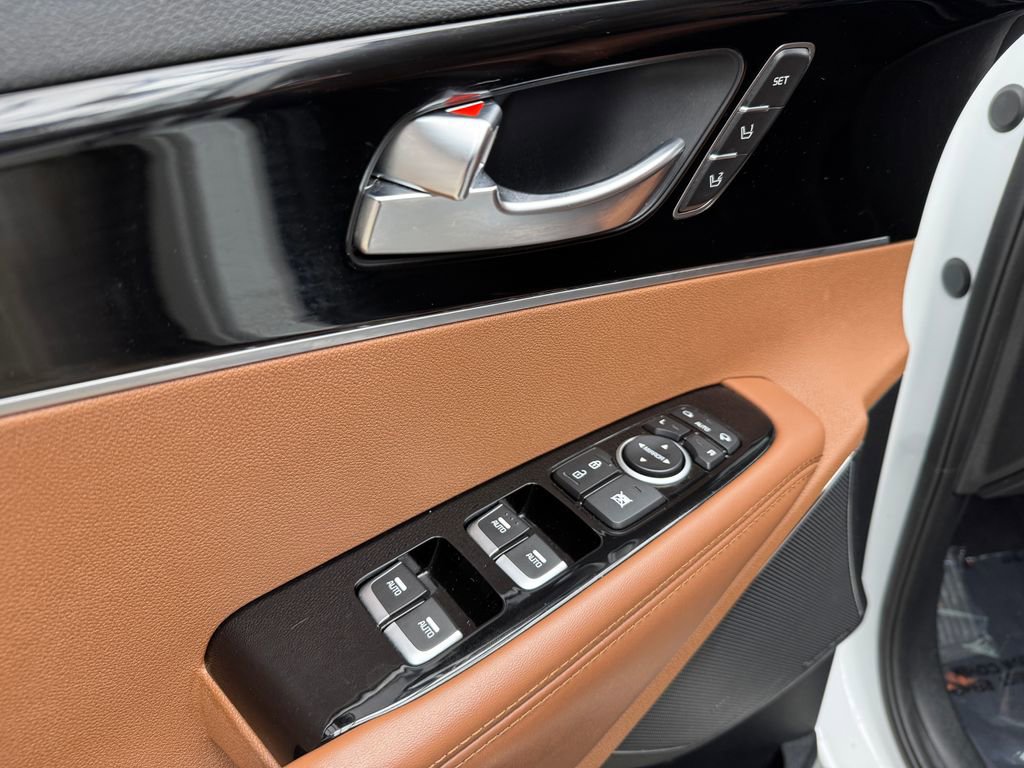 Used 2019 Kia Sorento SX AWD/4WD image 11