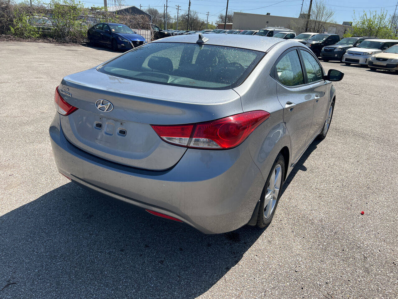 Used 2013 Hyundai Elantra GLS w/ Preferred Pkg FWD image 2