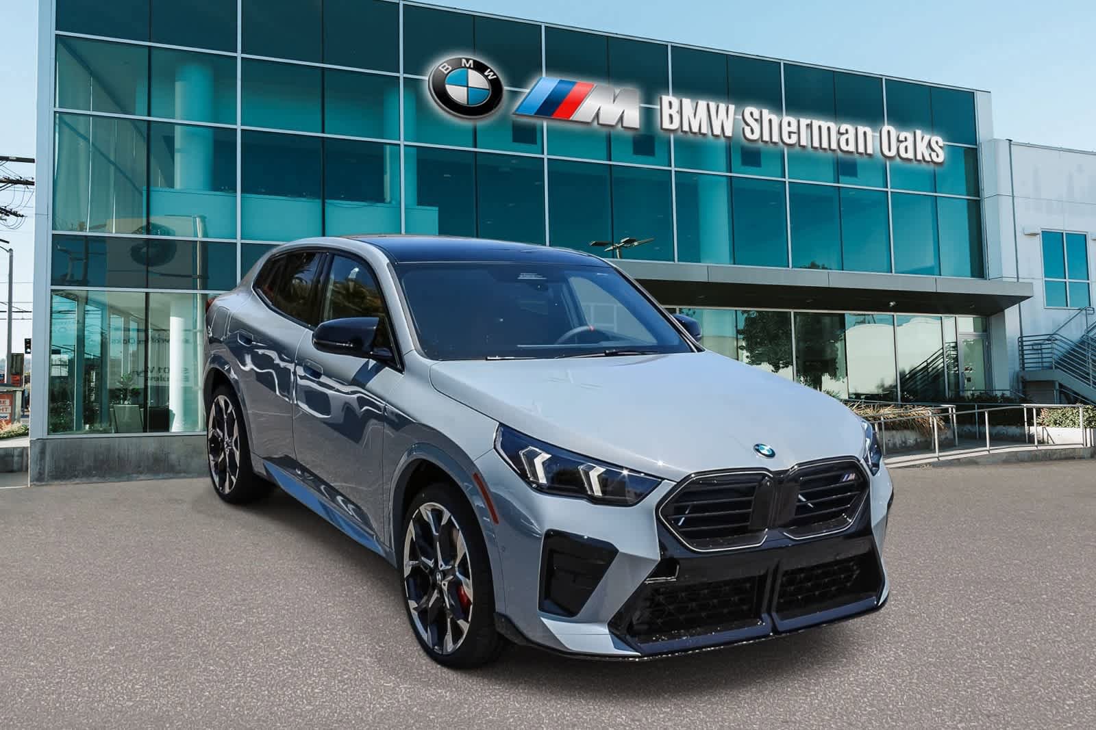 New 2026 BMW X2 M35i w/ Technology Package AWD/4WD image 3