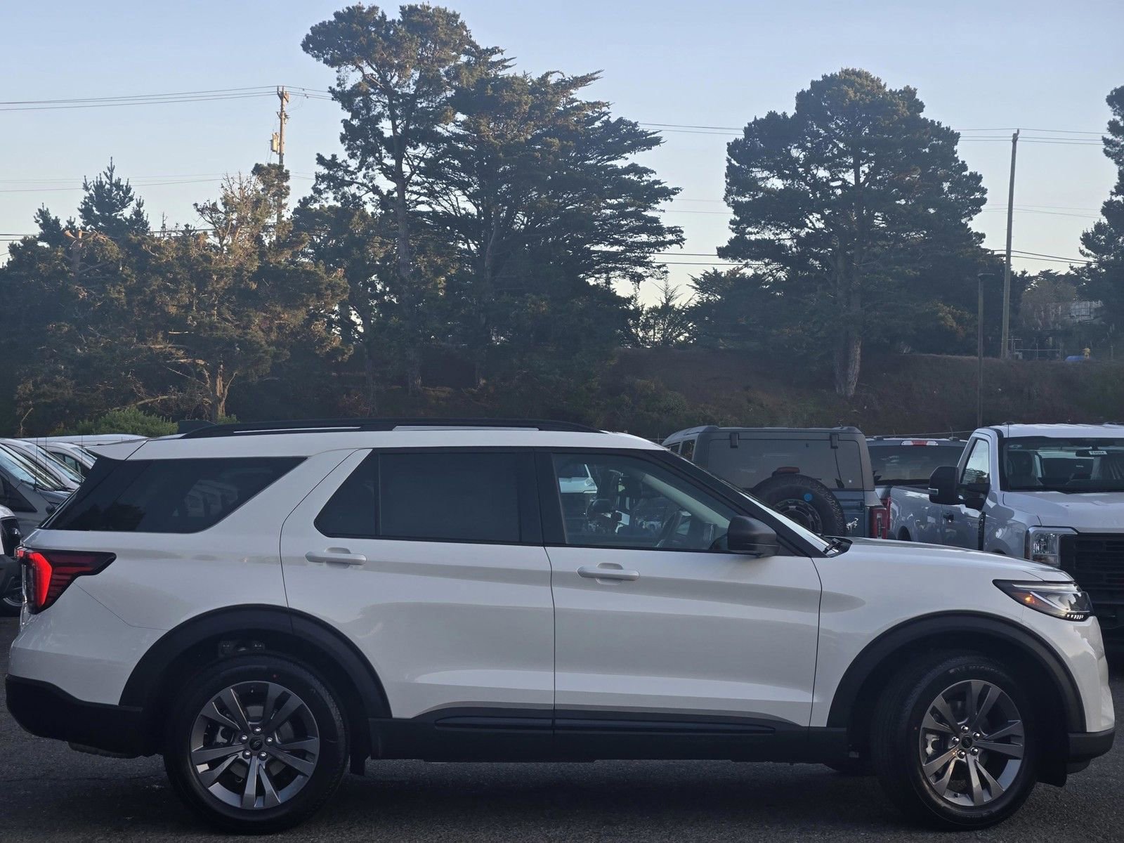 New 2026 Ford Explorer Active w/ Active Comfort Package image 4