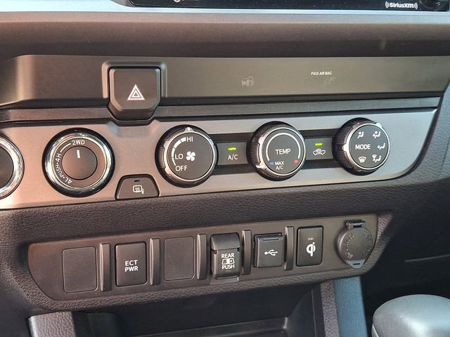 Used 2020 Toyota Tacoma TRD Off-Road AWD/4WD image 15