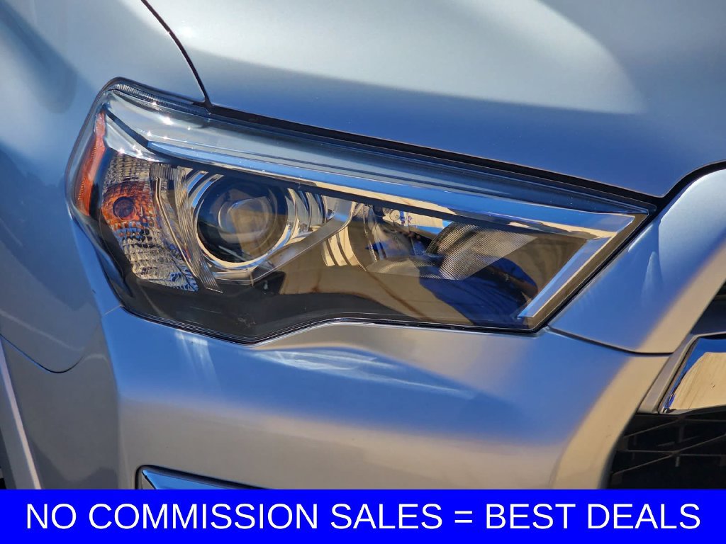Used 2022 Toyota 4Runner Limited AWD/4WD image 33