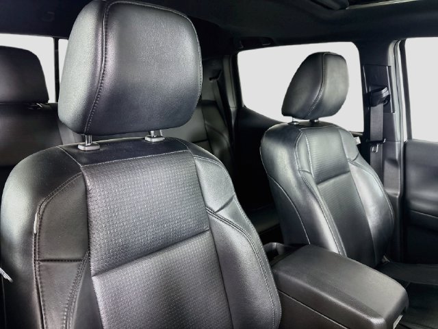 Used 2021 Toyota Tacoma TRD Off-Road w/ TRD Premium Off Road Package AWD/4WD image 33