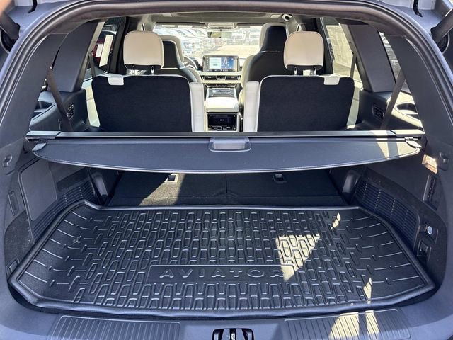 New 2025 Lincoln Aviator Black Label w/ Jet Appearance Package AWD/4WD image 12