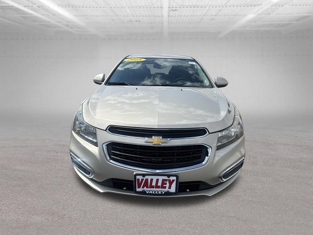 Used 2015 Chevrolet Cruze LT FWD image 3