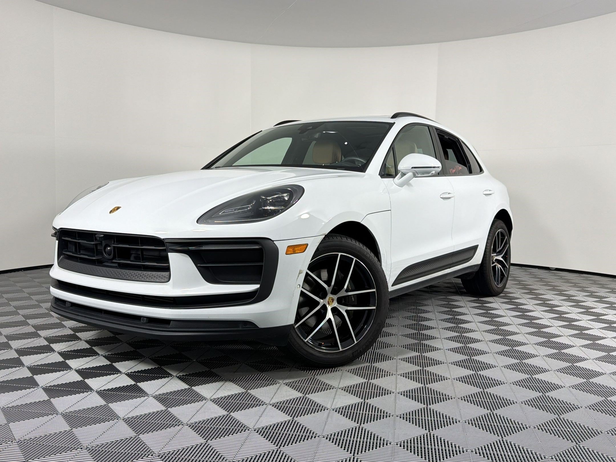 Certified 2023 Porsche Macan