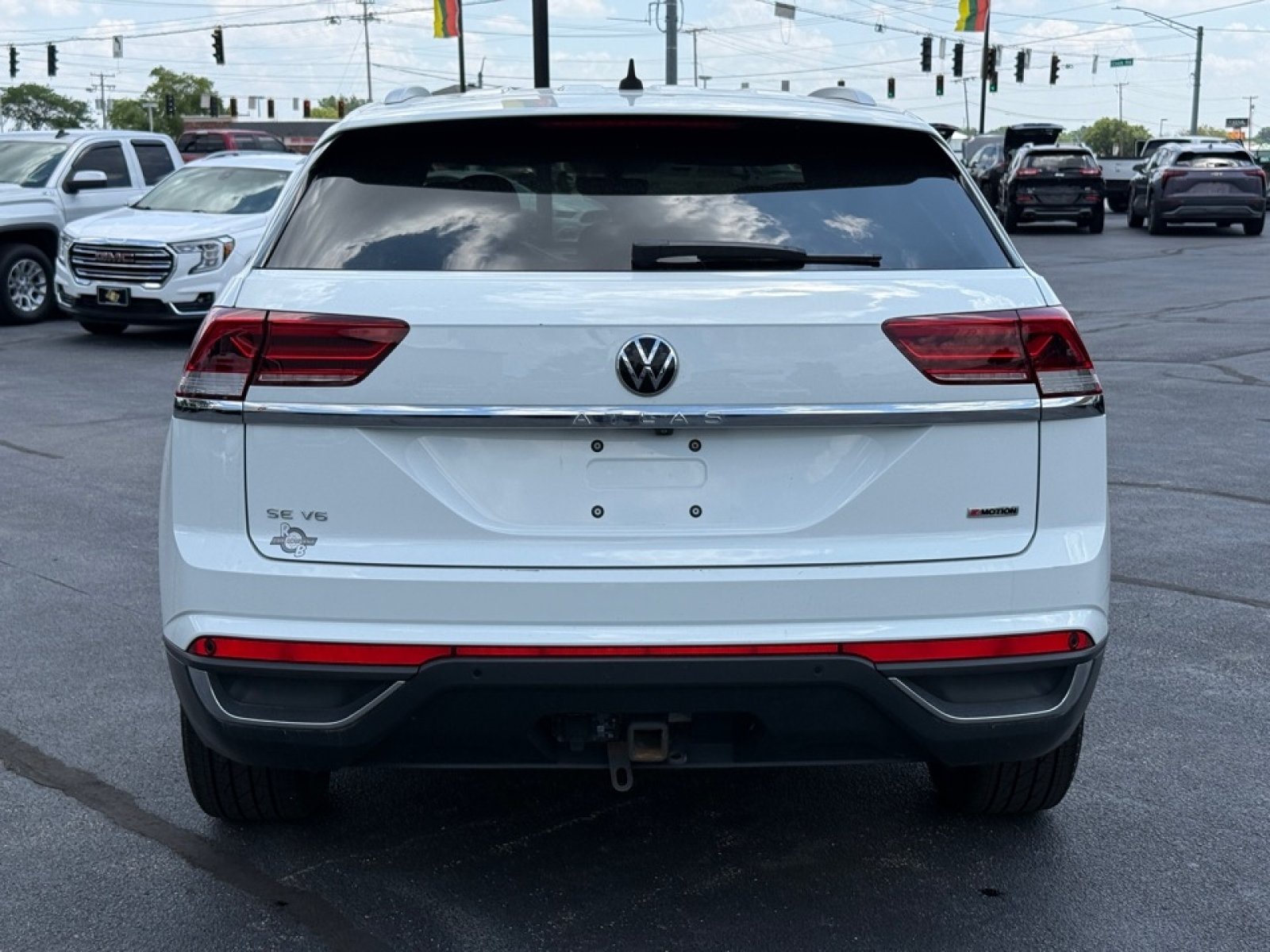 Used 2022 Volkswagen Atlas Cross Sport SE AWD/4WD image 7