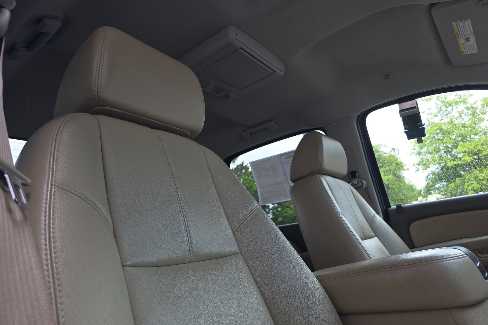 Used 2007 GMC Sierra 1500 SLT w/ Entertainment Package AWD/4WD image 17