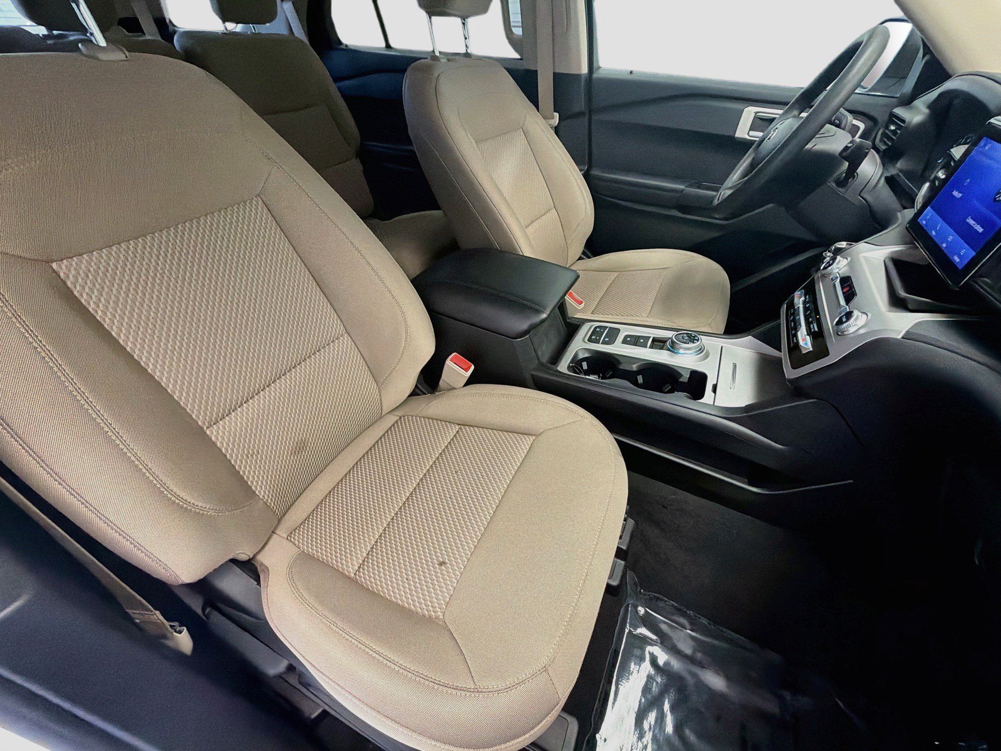 Used 2022 Ford Explorer 2WD image 15