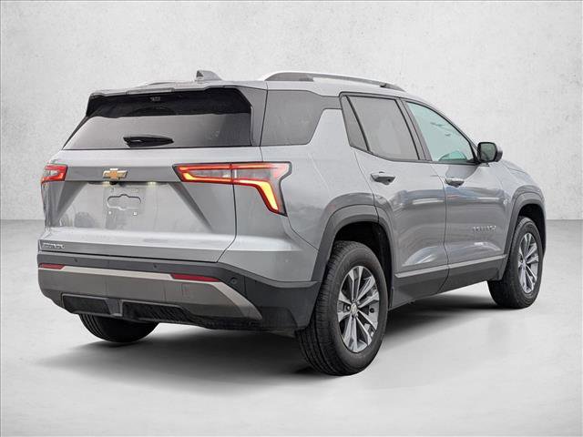 Used 2025 Chevrolet Equinox LT w/ Convenience Package II image 5