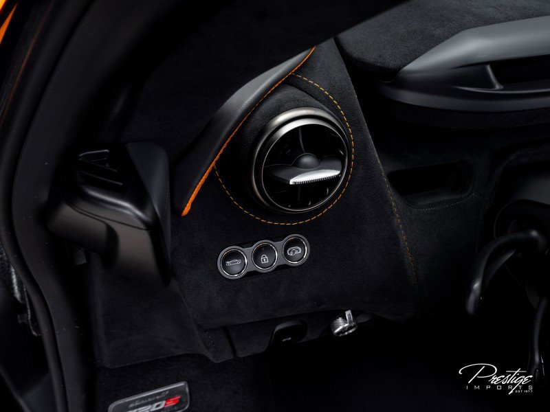 Used 2023 McLaren 720S Luxury image 43