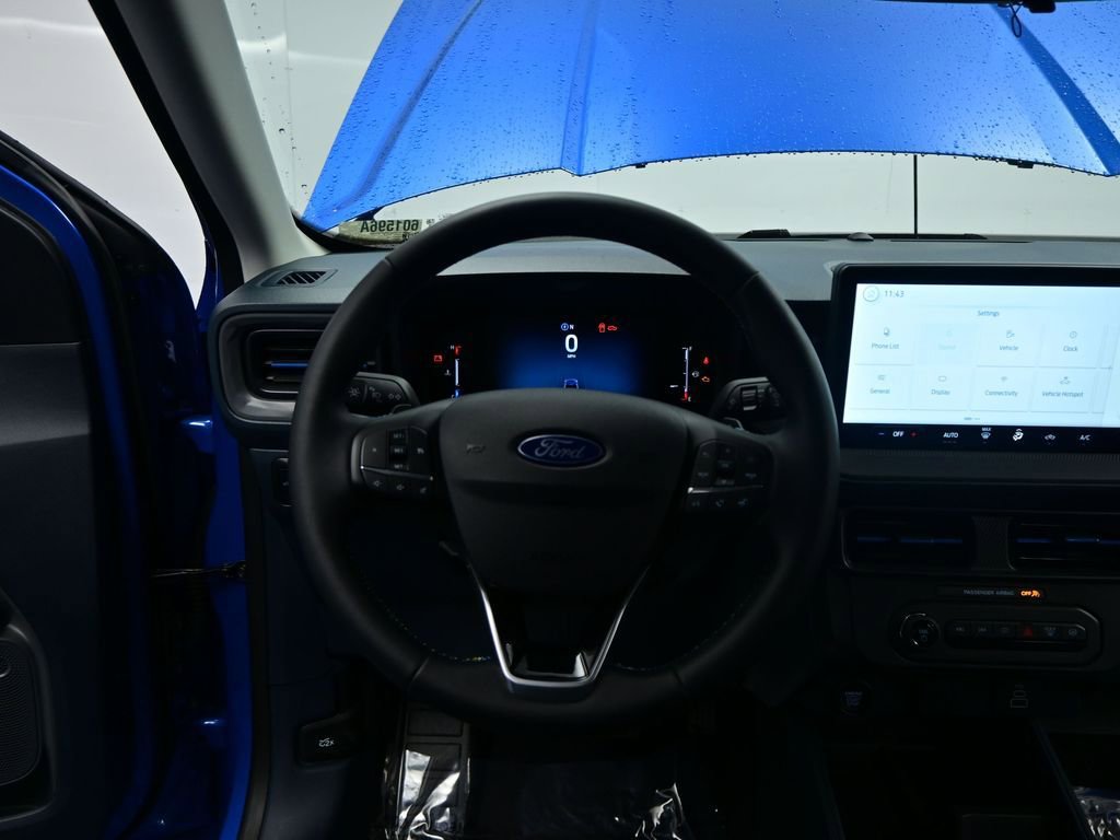 Used 2025 Ford Maverick Lobo image 16