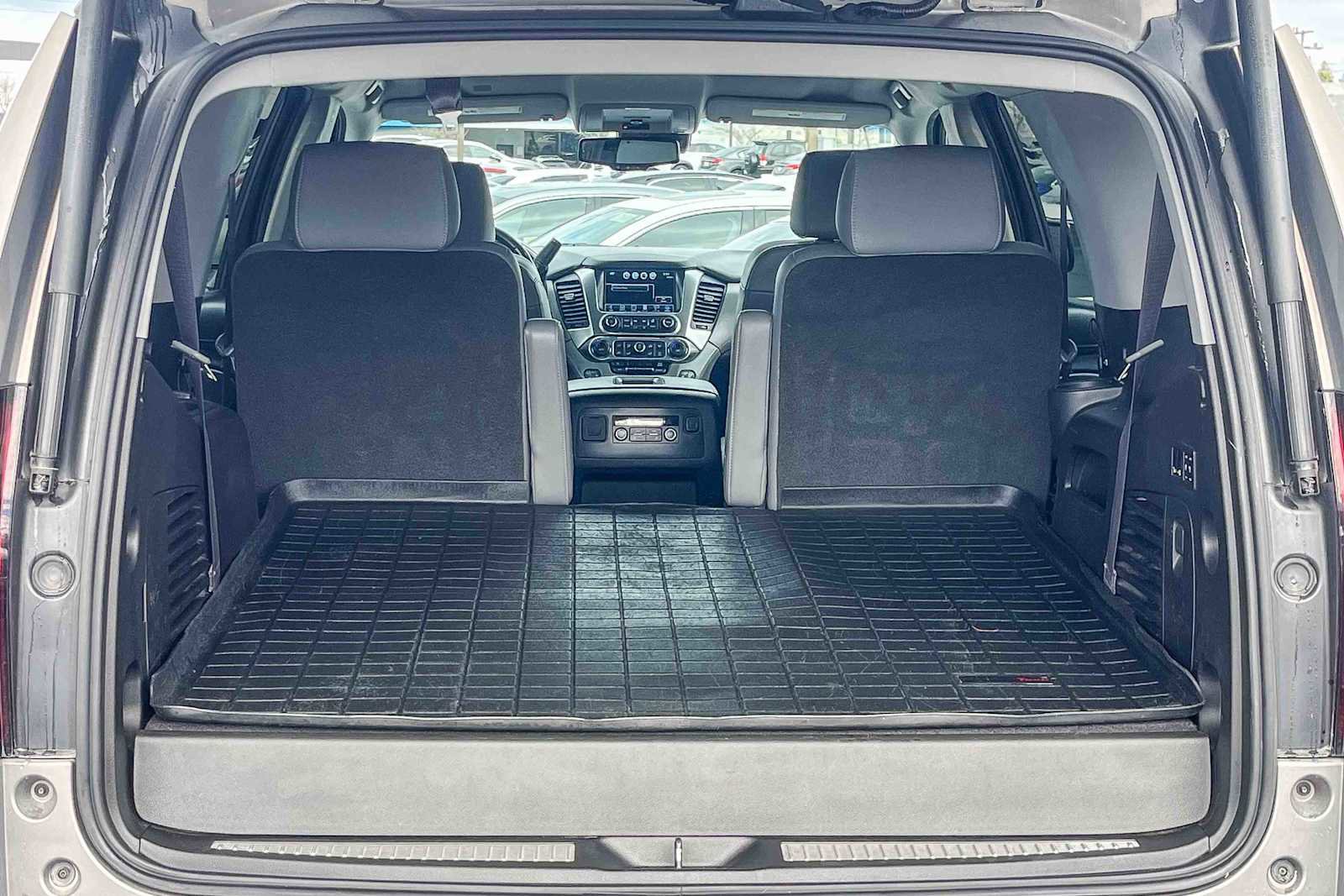 Used 2017 Chevrolet Tahoe LT w/ Luxury Package image 24