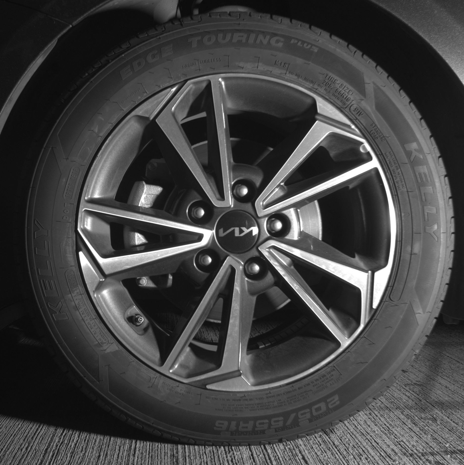 Used 2024 Kia Forte LXS image 17