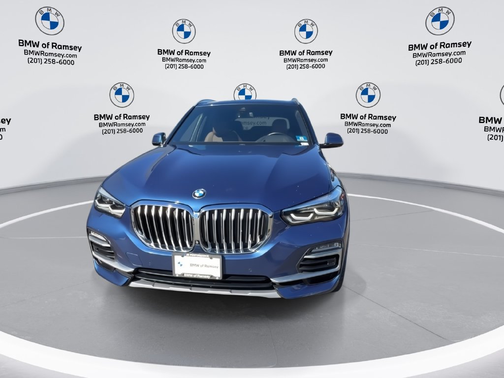 Used 2020 BMW X5 xDrive40i w/ Premium Package AWD/4WD image 3