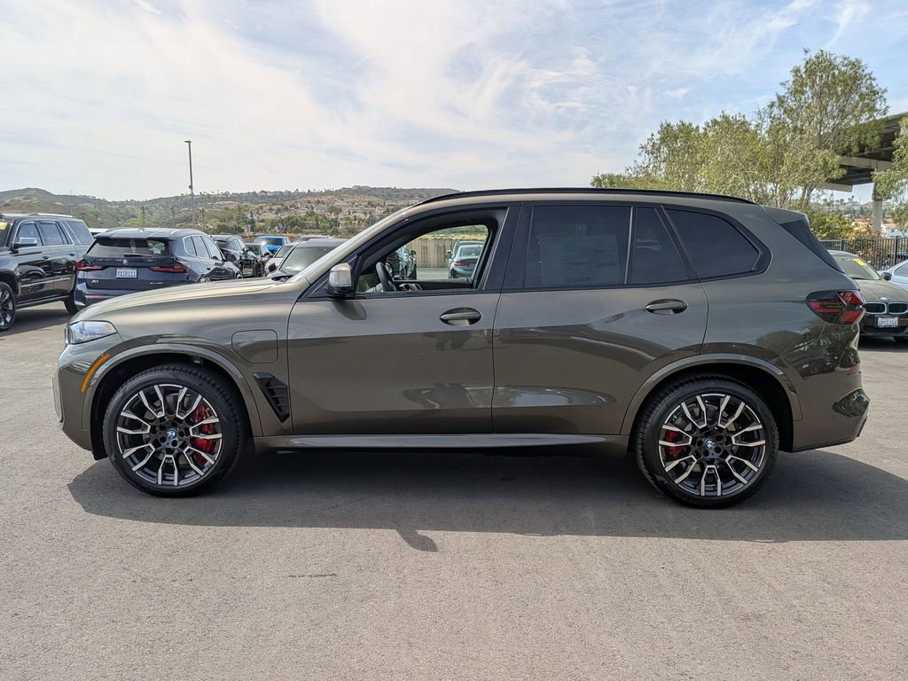 New 2026 BMW X5 xDrive50e image 5