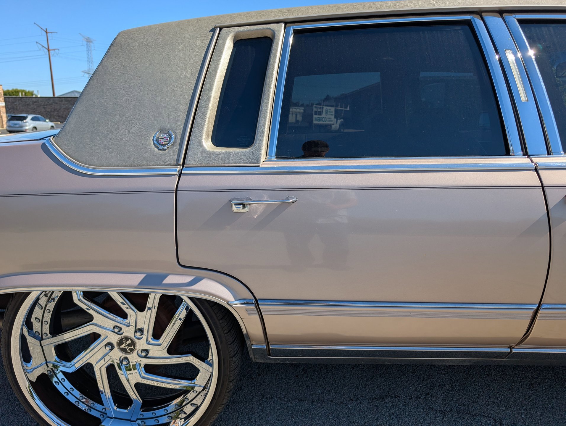 Used 1990 Cadillac Brougham image 49