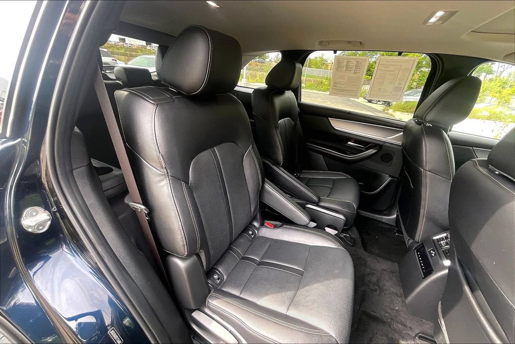 Used 2024 MAZDA CX-90 Plug-In Hybrid w/ Preferred AWD/4WD image 27