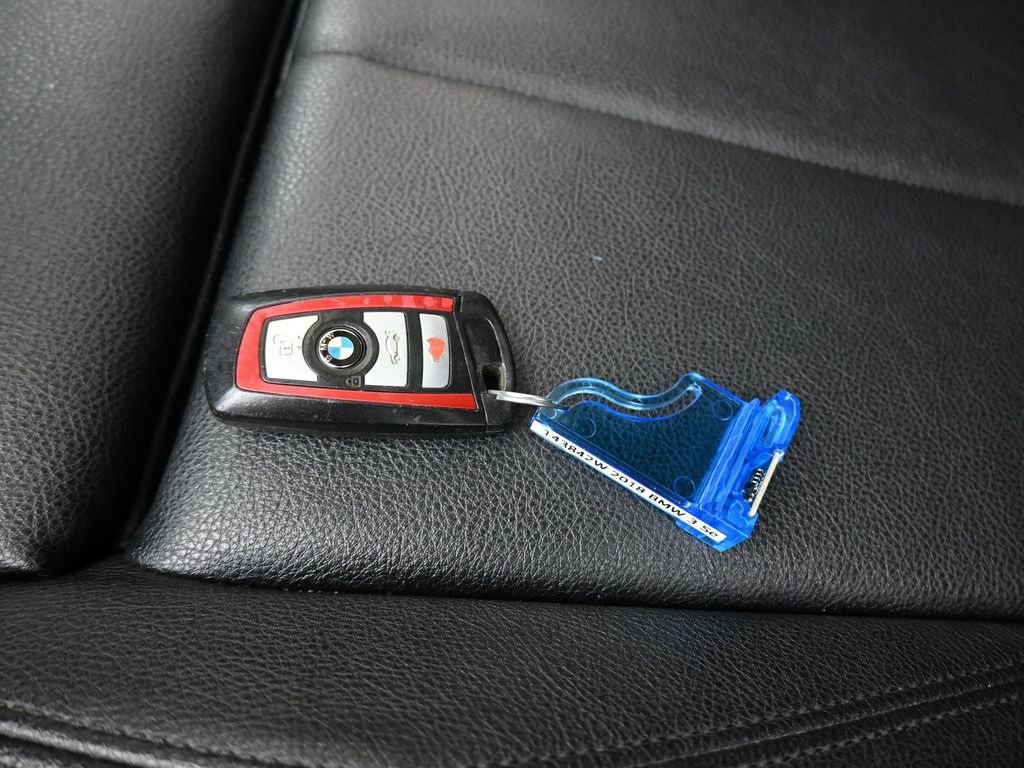 Used 2018 BMW 330e image 50