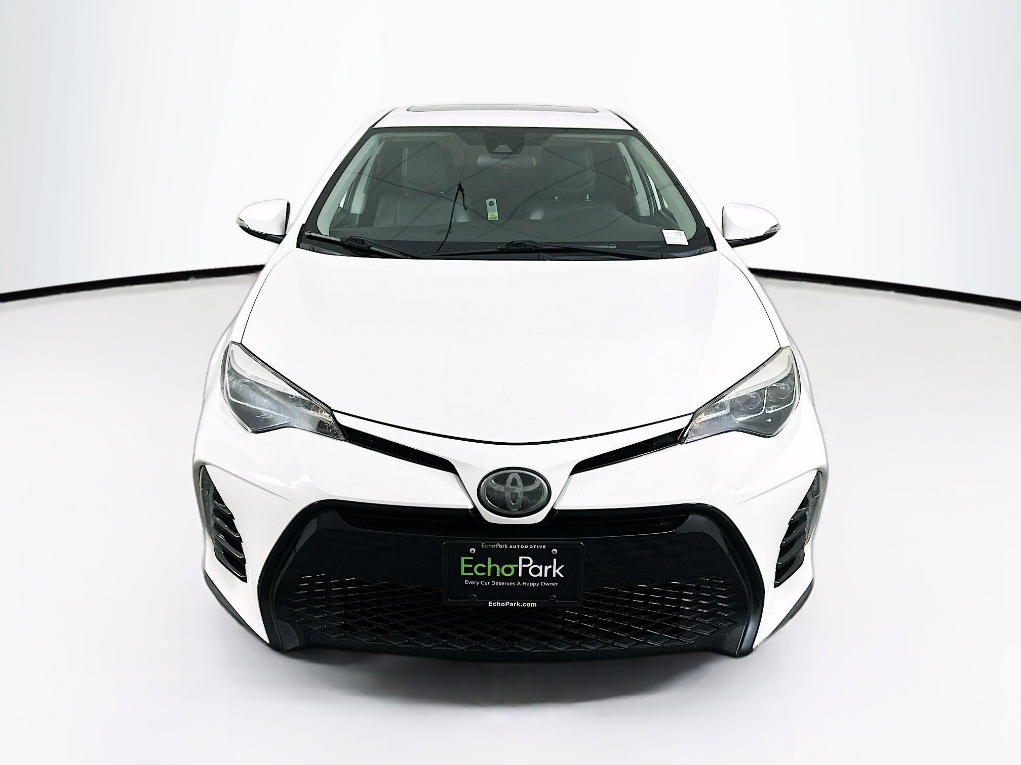 Used 2017 Toyota Corolla XSE w/ Carpet Mat Package (TMS) FWD image 2