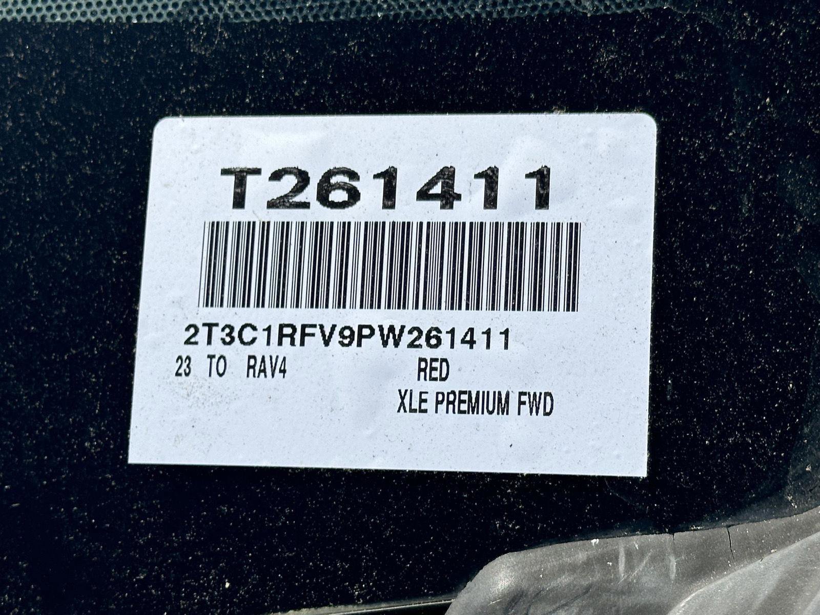 Used 2023 Toyota RAV4 XLE Premium image 14