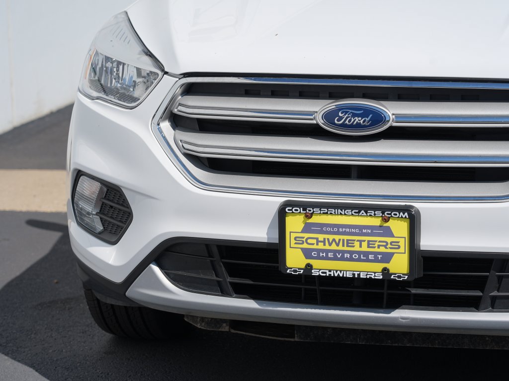 Used 2017 Ford Escape SE AWD/4WD image 10