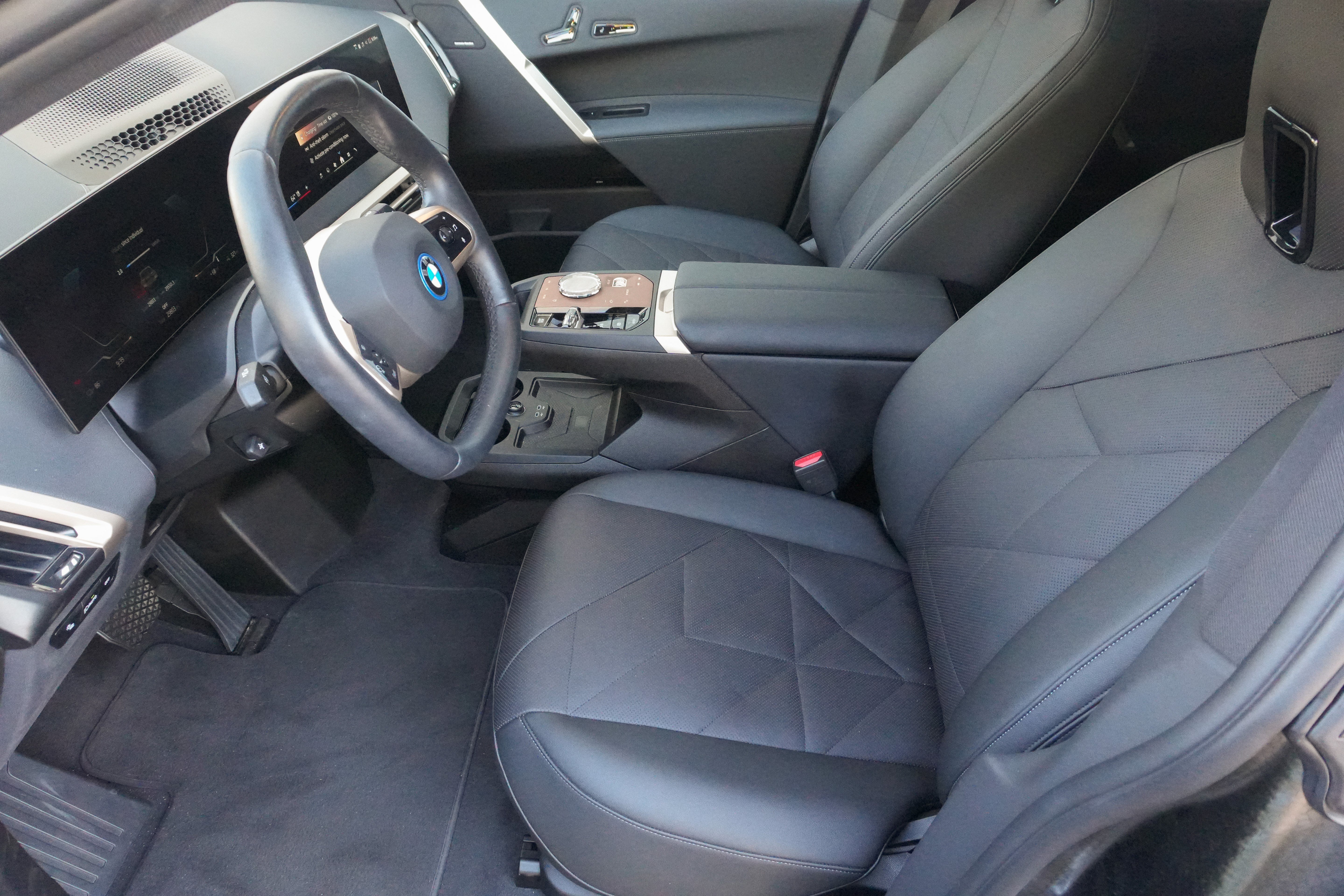 Certified 2024 BMW iX xDrive50 w/ Premium Package AWD/4WD image 12