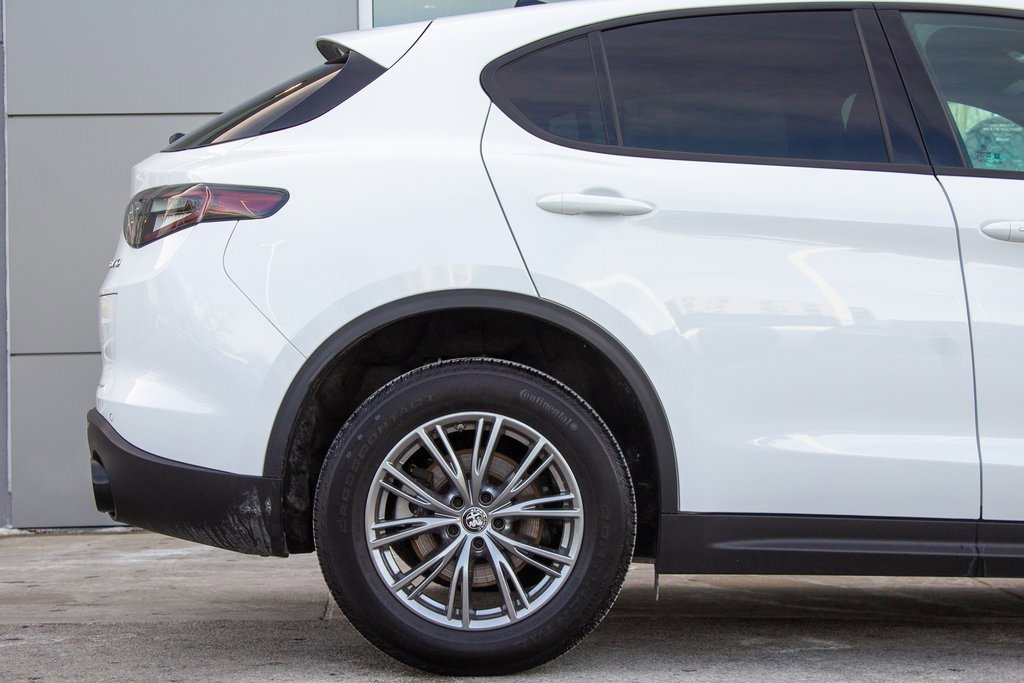 Used 2024 Alfa Romeo Stelvio Sprint image 6