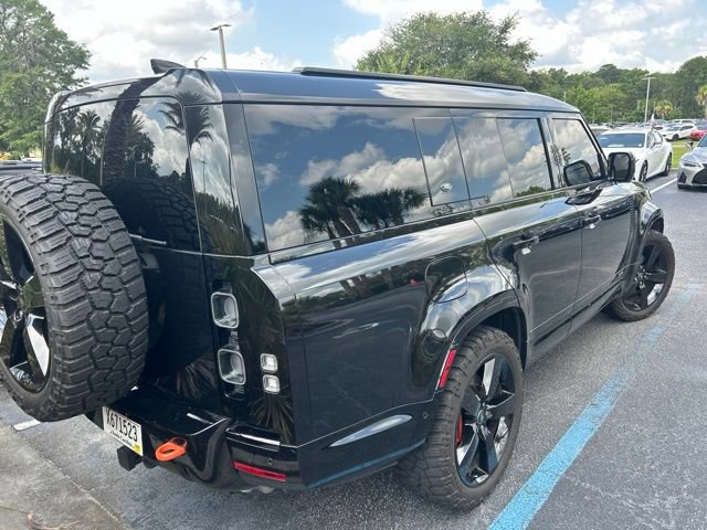 Used 2024 Land Rover Defender 130 X AWD/4WD image 5