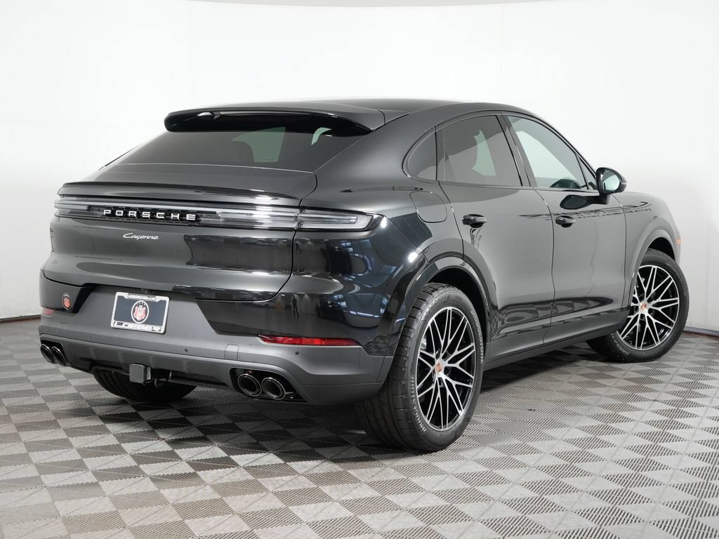 New 2026 Porsche Cayenne Coupe AWD/4WD image 7