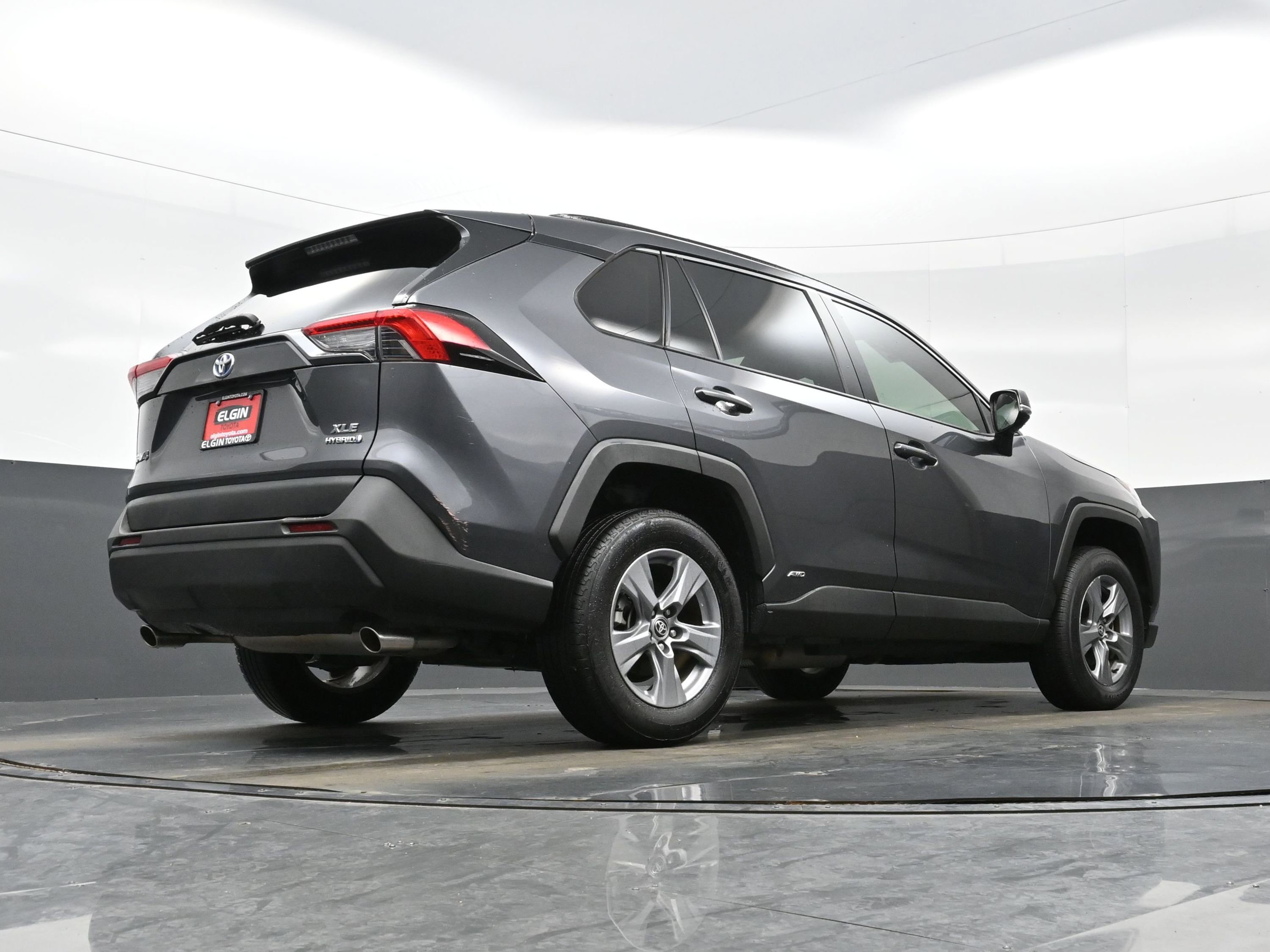 Used 2022 Toyota RAV4 XLE image 31