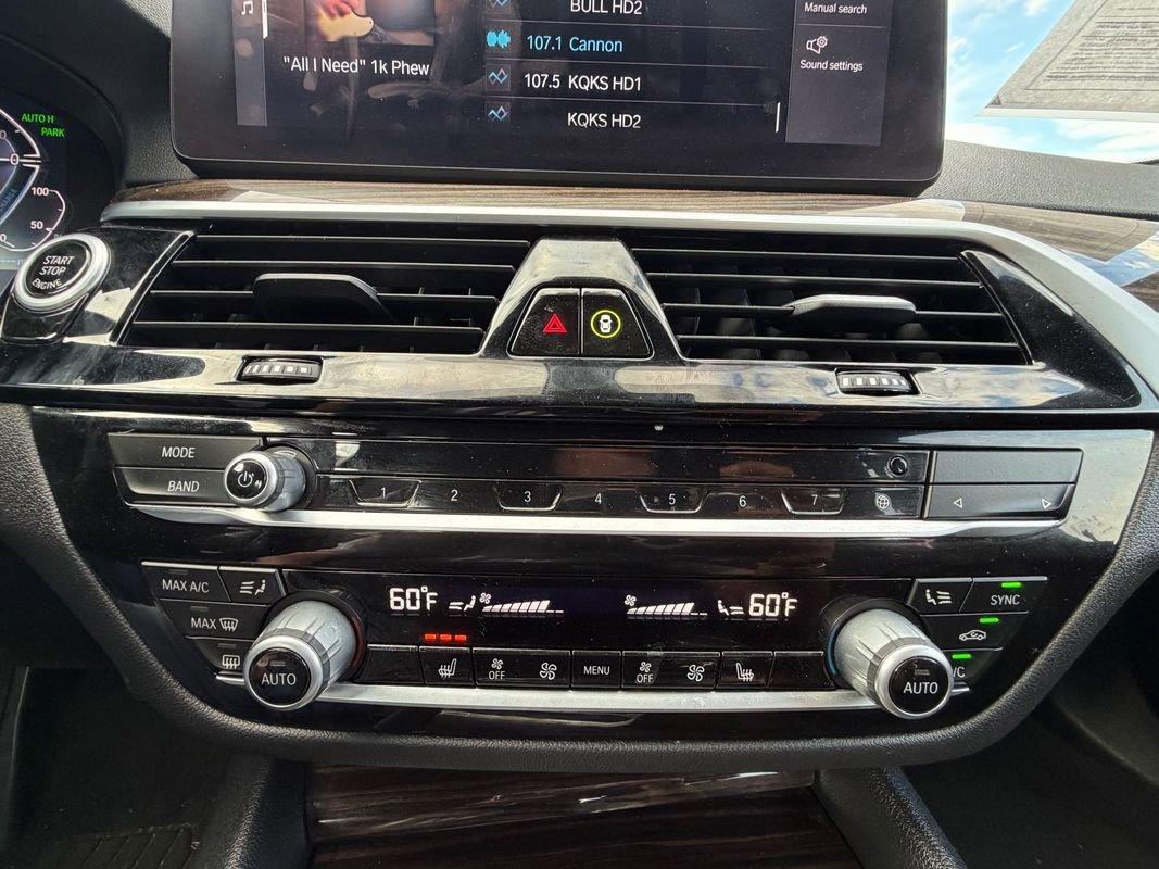 Used 2023 BMW 530e xDrive image 27