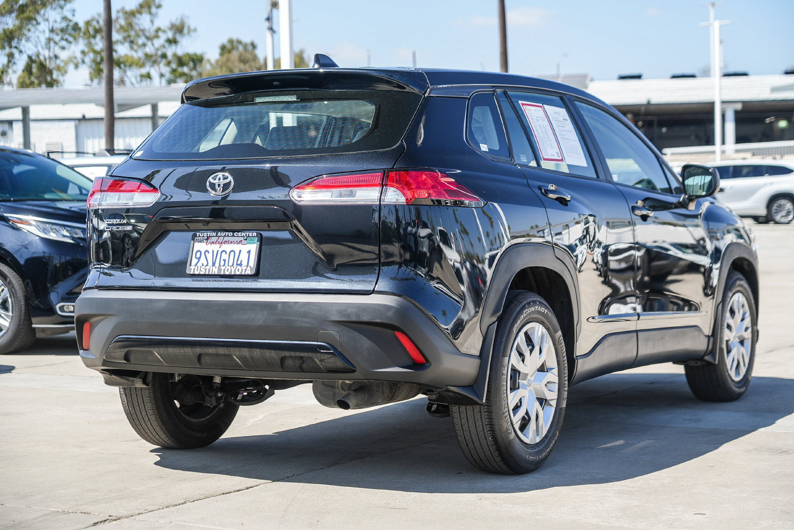 Certified 2025 Toyota Corolla Cross L FWD image 6