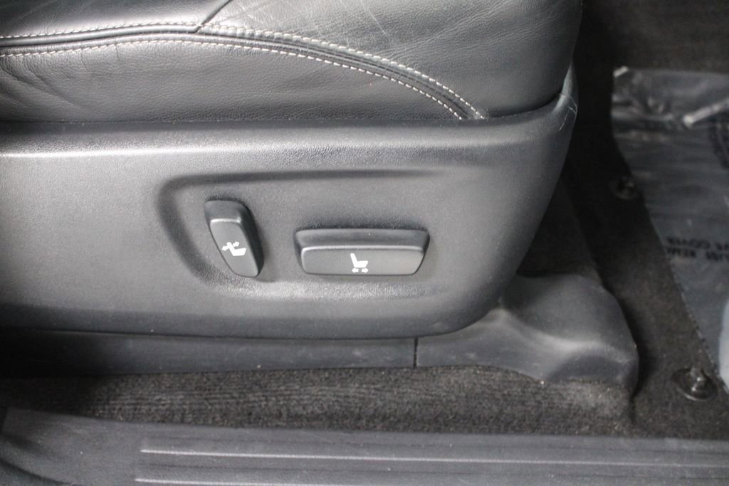 Used 2019 Toyota 4Runner Limited image 26